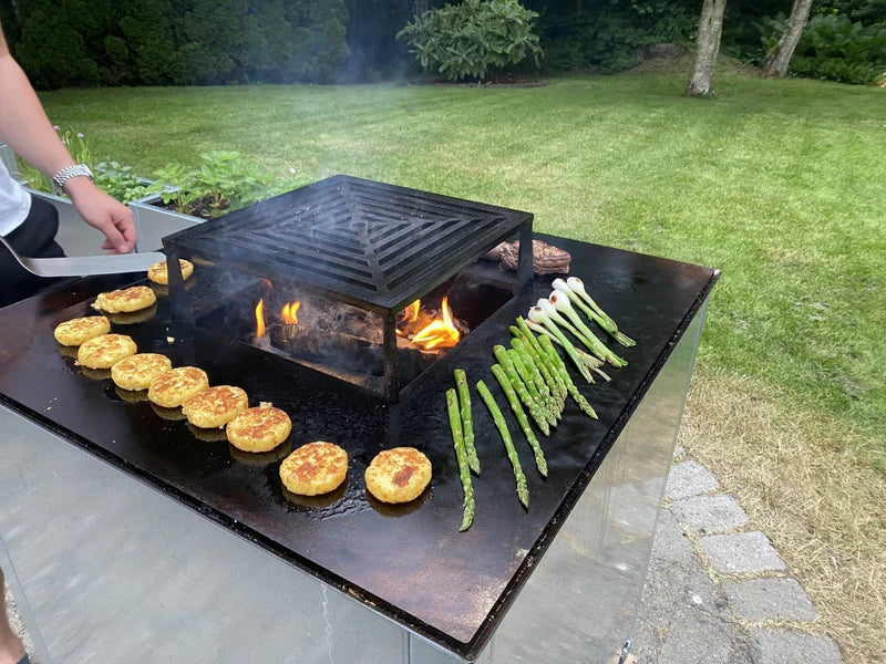 BBQ fire pit CUBY galvanized steel 80 x 80 x 40 cm