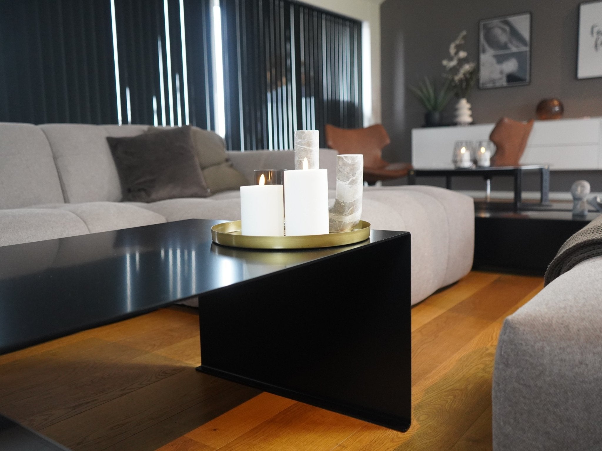 BAZE-sofabord-raa-staal