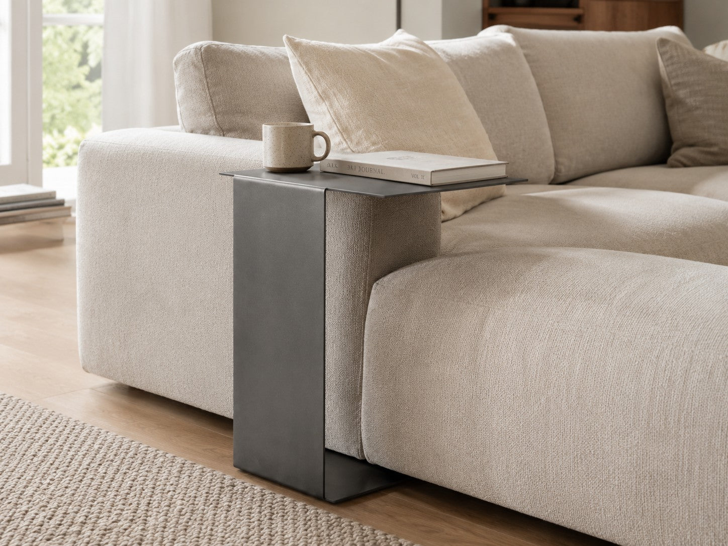 BAZE side table in raw steel – 39.5 cm