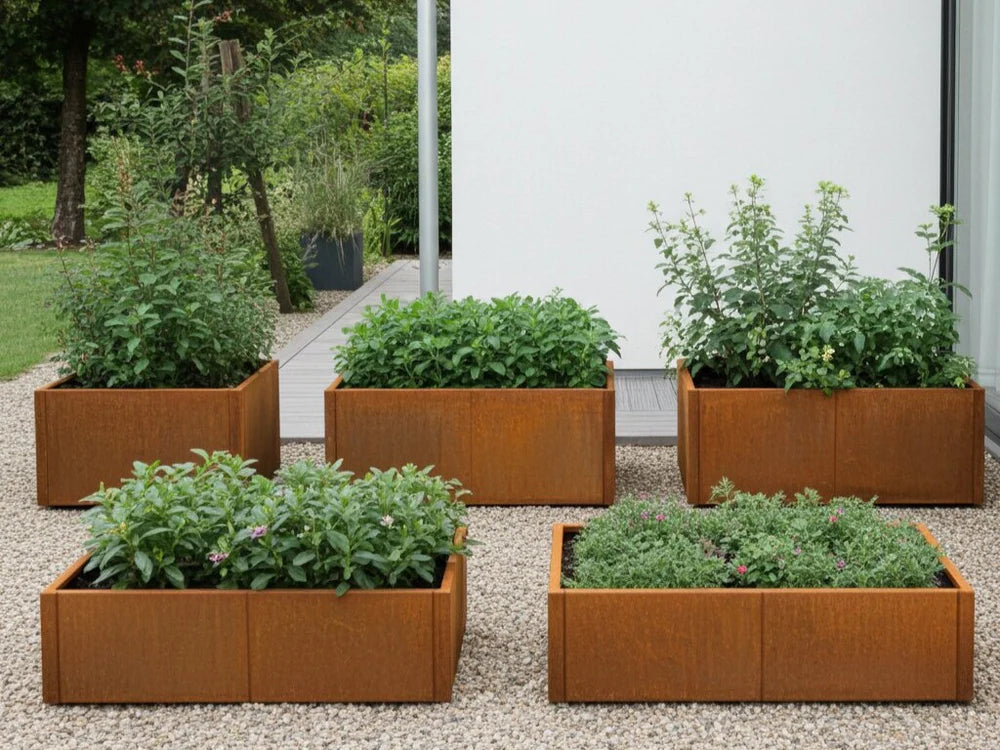 Rechteckiges byJEMA CUBY Hochbeet aus Cortenstahl für Blumen und Pflanzen im Garten