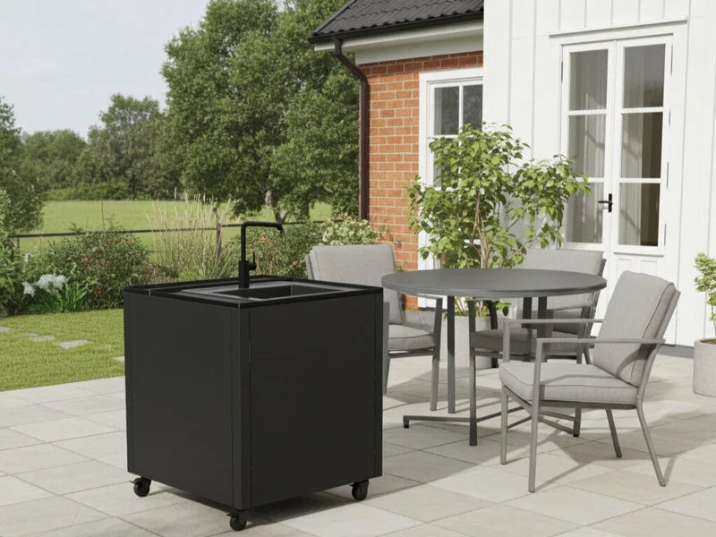 Schwarzes Spülmodul für die Outdoorküche von CUBY