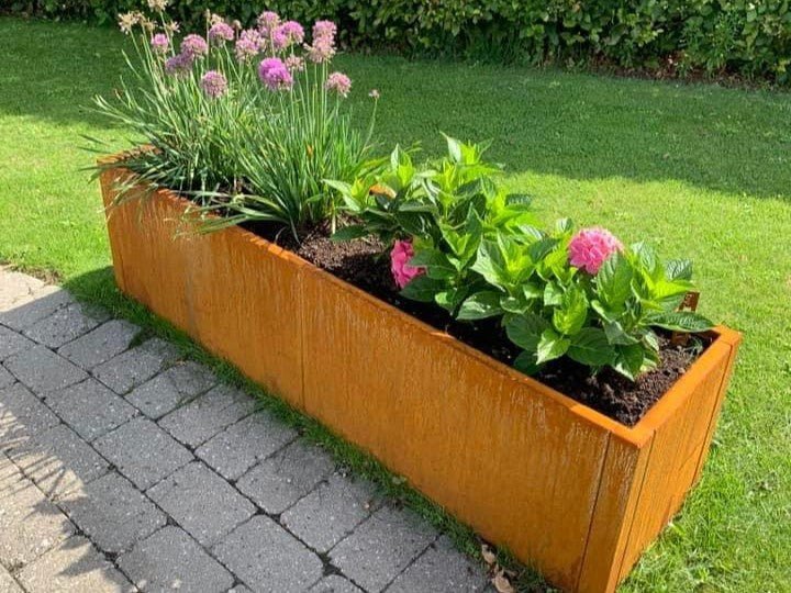 Corten steel planter boxes CUBY
