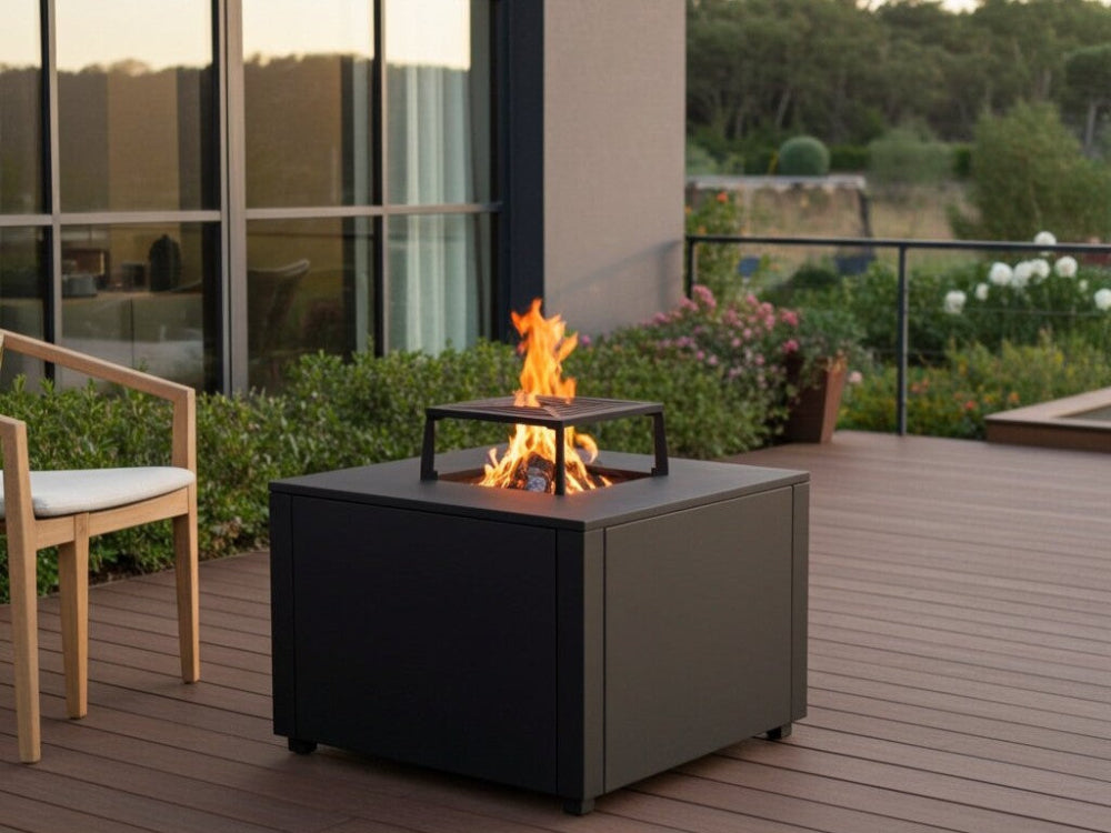 CUBY fire pit grill in black – 60 × 60 × 40 cm
