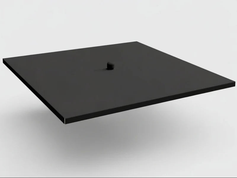 Deckel aus schwarz lackiertem Stahl mit minimalistischem Design